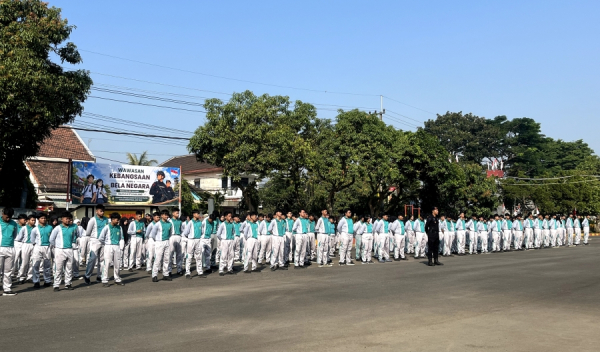 Belajar Nasionalisme Langsung di Brimob, Siswa Kelas XI SMAN 6 Malang Perkuat Karakter dan Disiplin