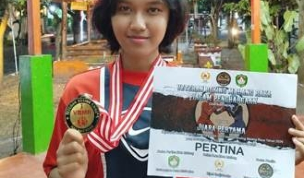 Helena Zahra Syakirah Raih Medali Emas Kejuaraan Boxing Se-Jawa Timur